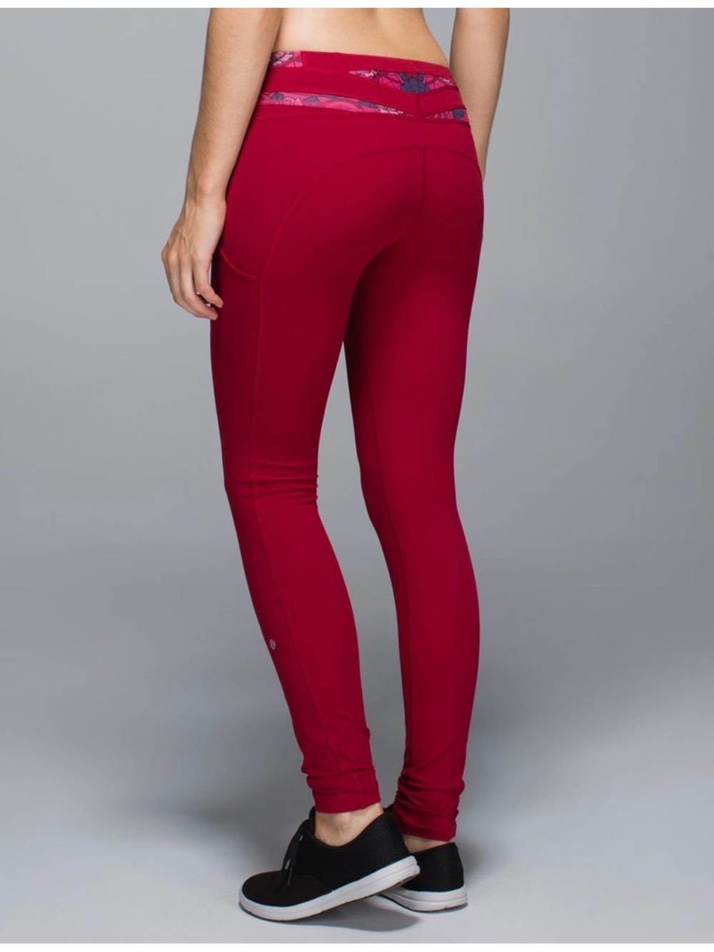 Lululemon speed tight *full,on Luxtreme brushes Deepest Cranberry